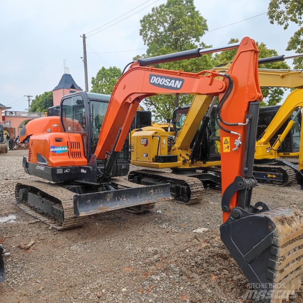 Doosan DX60 Mini excavators < 7t
