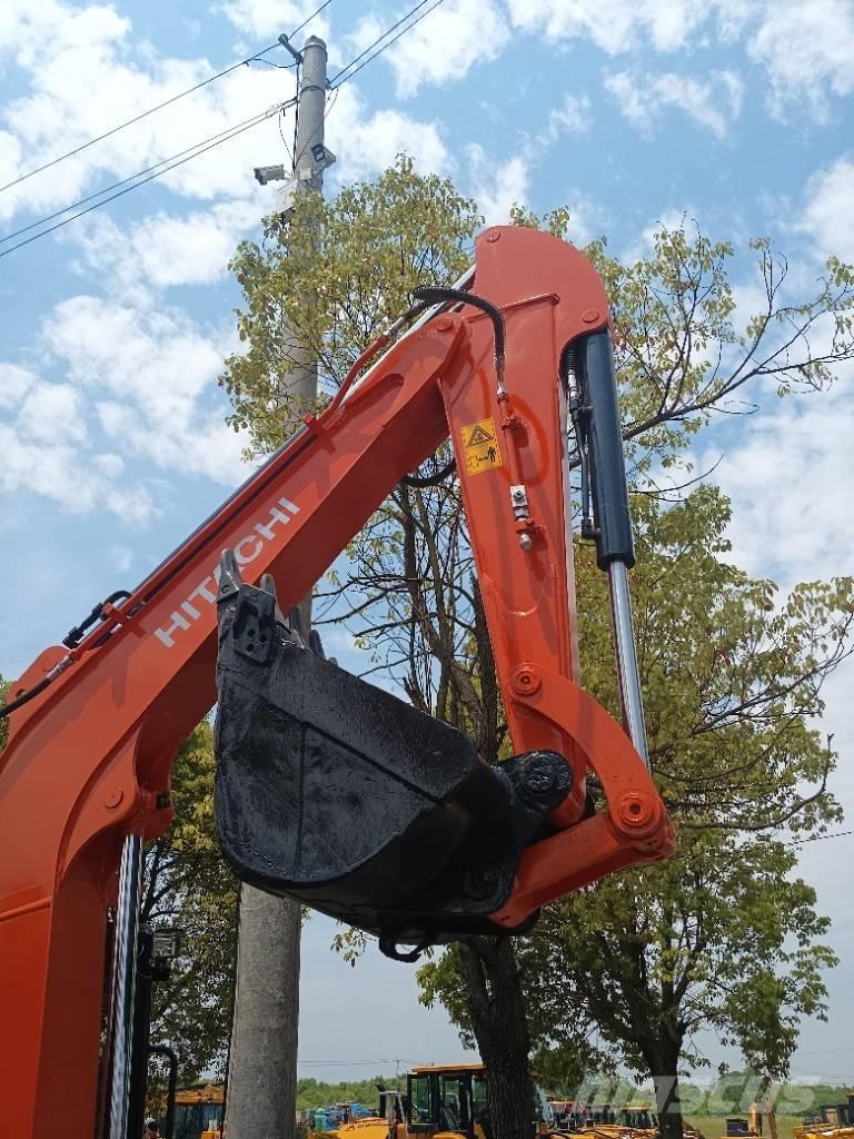 Hitachi 55 Mini excavators < 7t