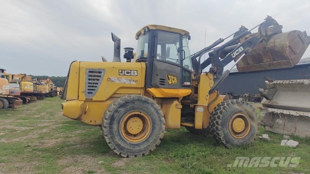 JCB 426 HL Booms and arms