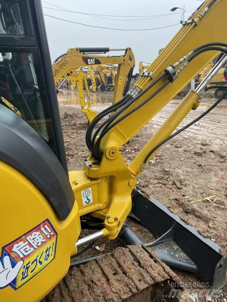 Komatsu PC 30 Mini excavators < 7t