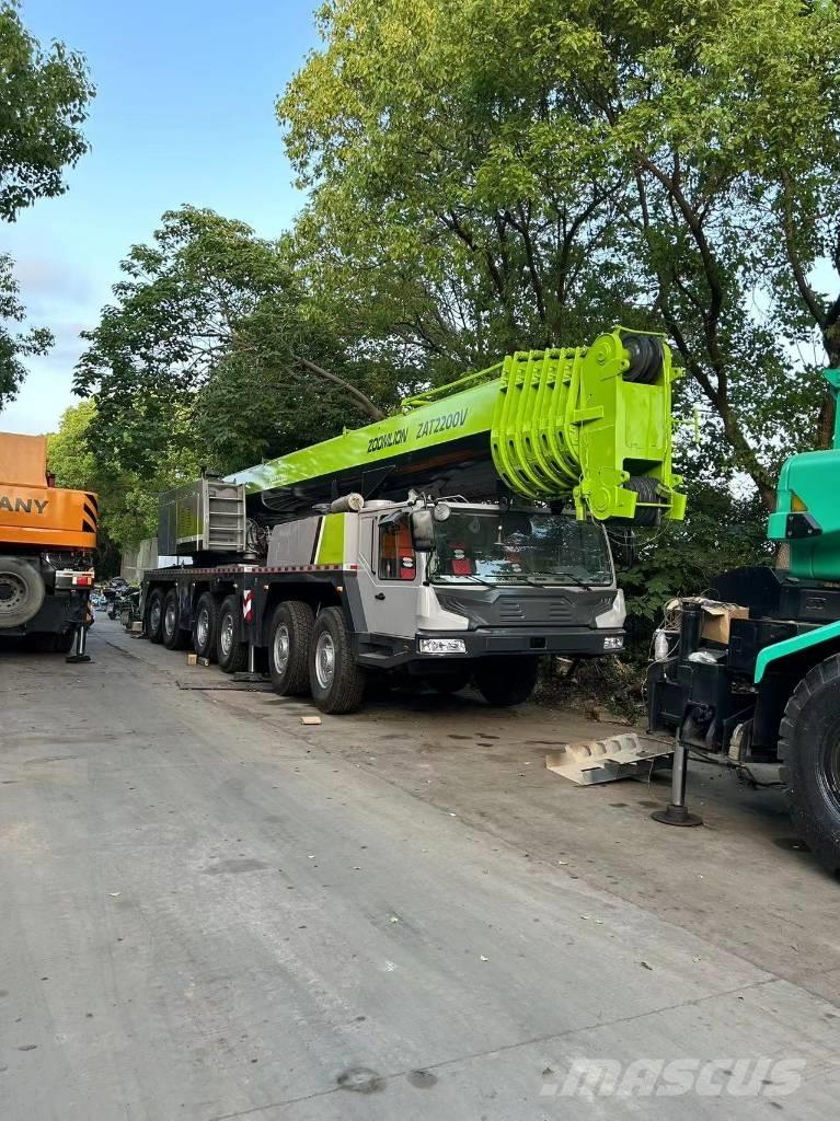 Zoomlion ZAT 2200 V All terrain cranes