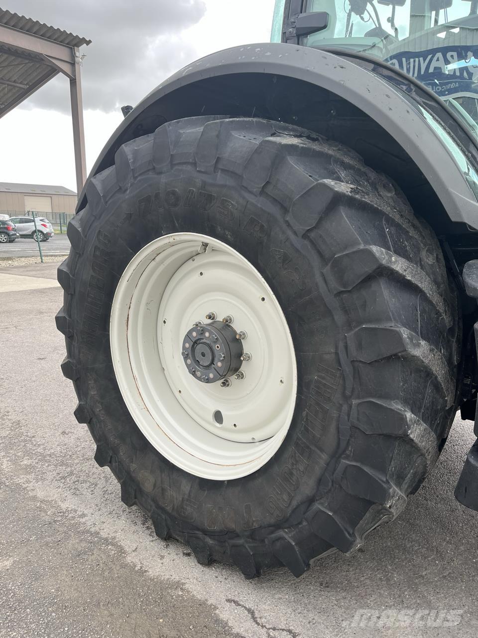 Valtra S374 Tractors