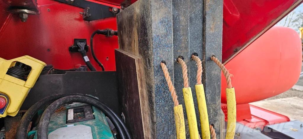 Manitou MRT 1432 Telescopic handlers