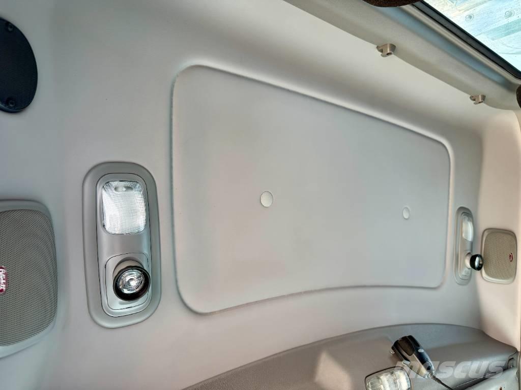 Peterbilt 388 Truck Tractor Units