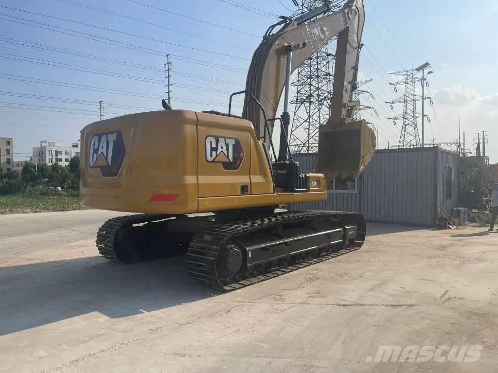 CAT 330 Crawler excavators
