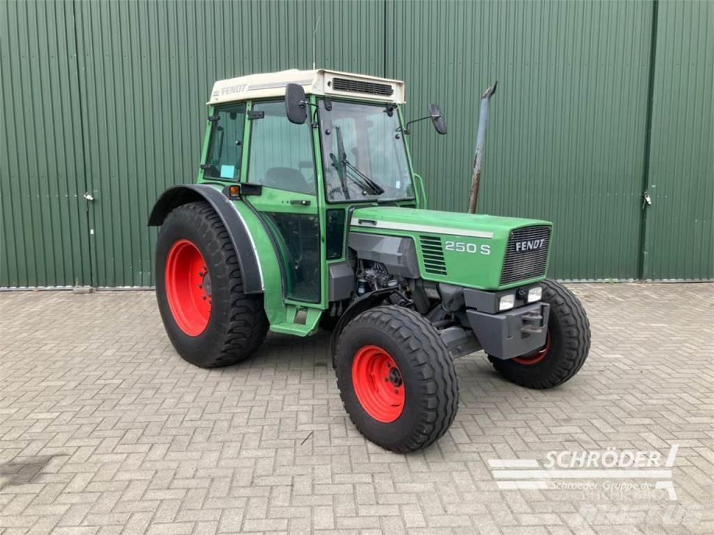 Fendt FARMER 250 S Tractors
