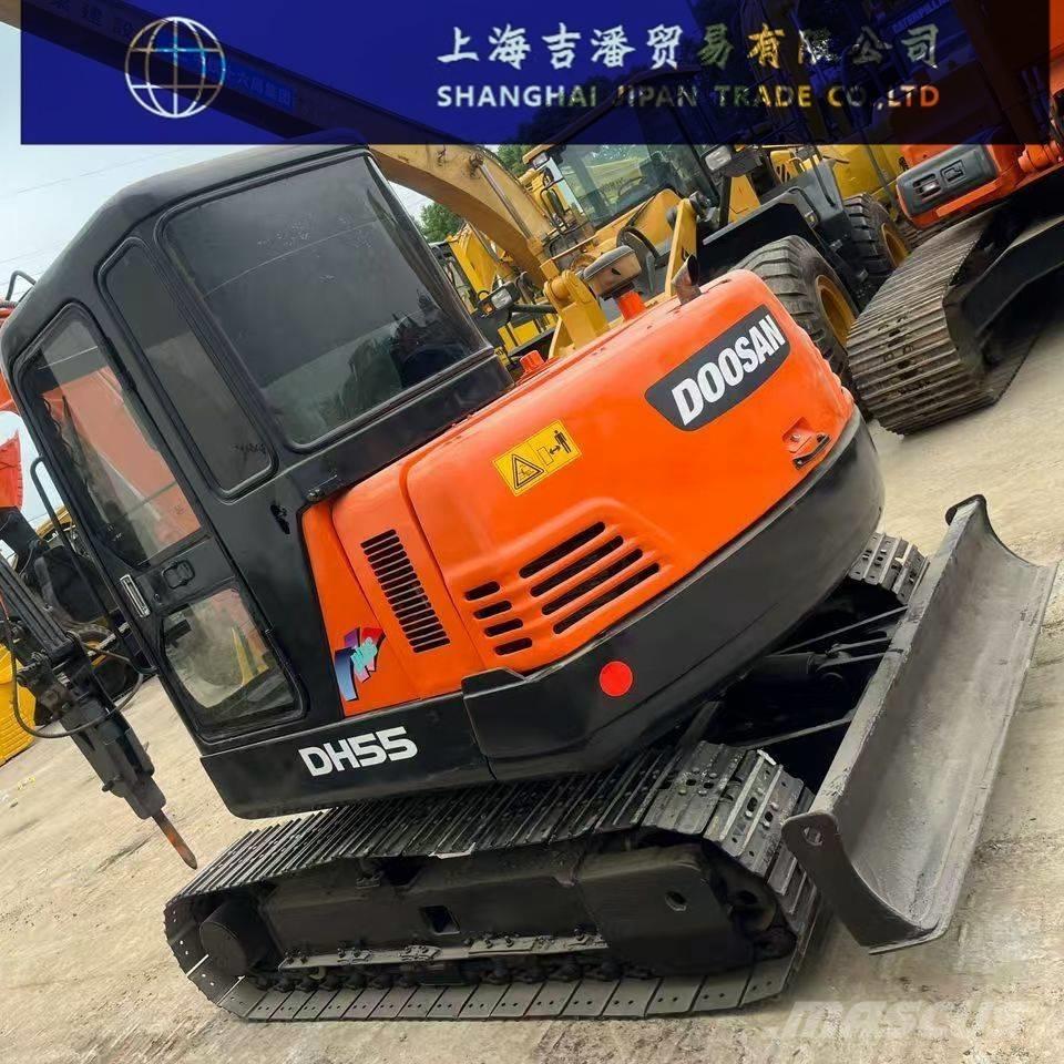 Doosan DH 55 Mini excavators < 7t
