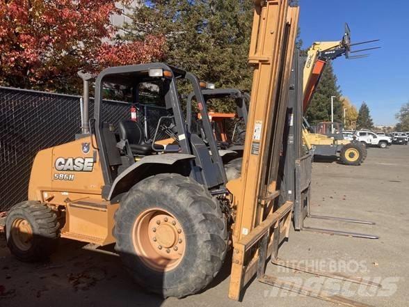 CASE 586H Rough terrain truck