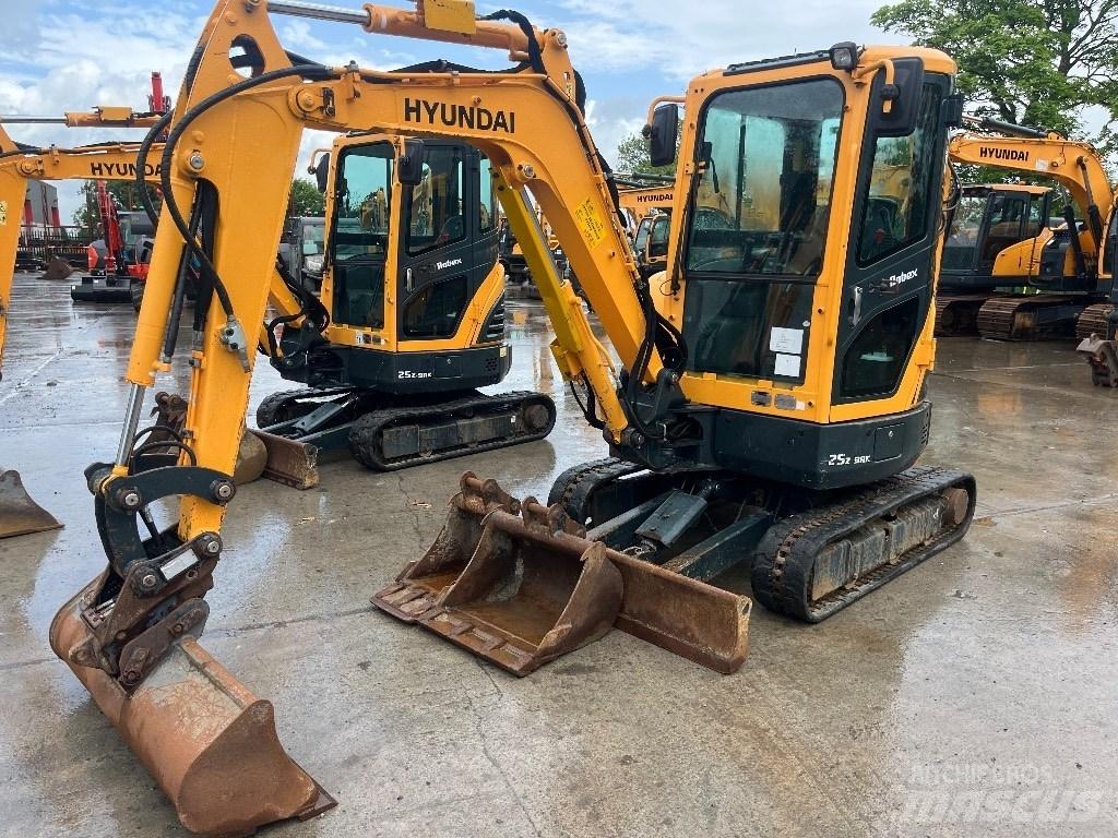 Hyundai R25Z-9 AK Mini excavators < 7t
