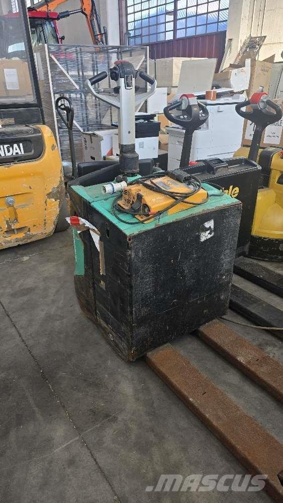 Mitsubishi PBV20N2 Hand pallet truck