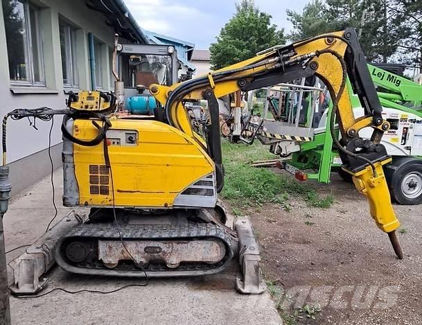 Brokk 160 Mini excavators < 7t