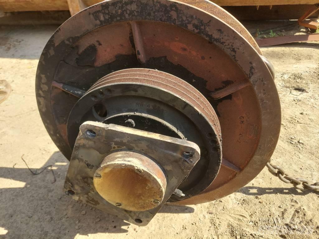 CLAAS Lexion 670 Combine harvester spares & accessories