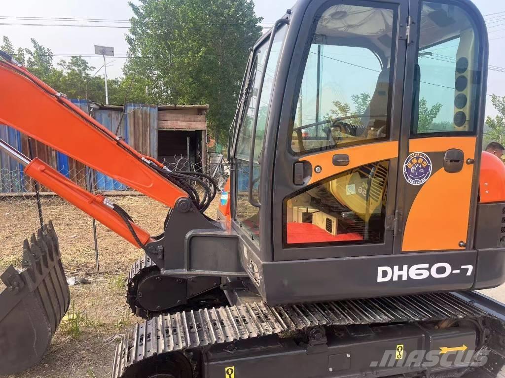 Doosan DH 60 Mini excavators < 7t
