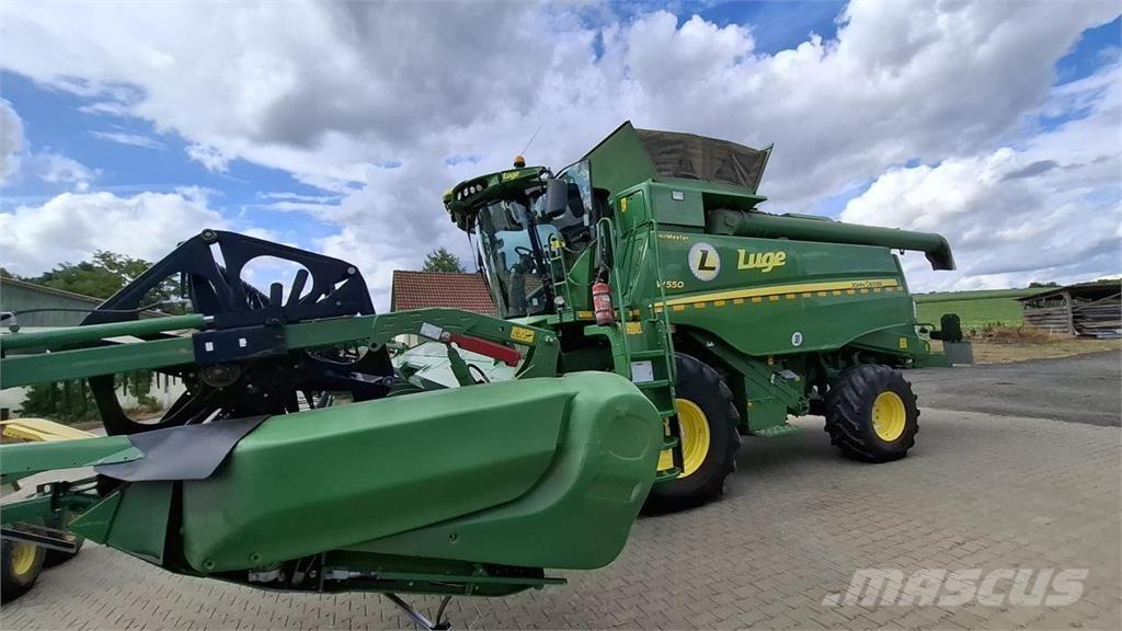 John Deere T560 HM Combine harvesters