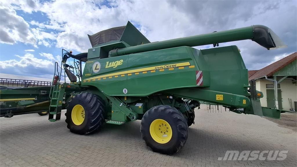 John Deere T560 HM Combine harvesters