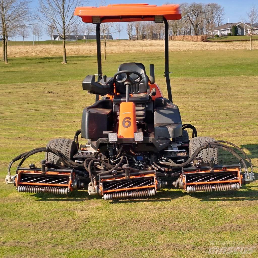 Jacobsen LF570 Fairway mowers