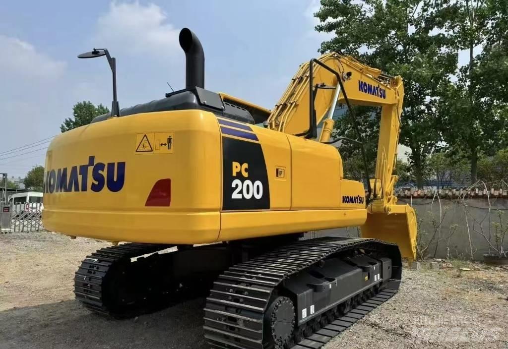 Komatsu PC 200-8 Crawler excavators