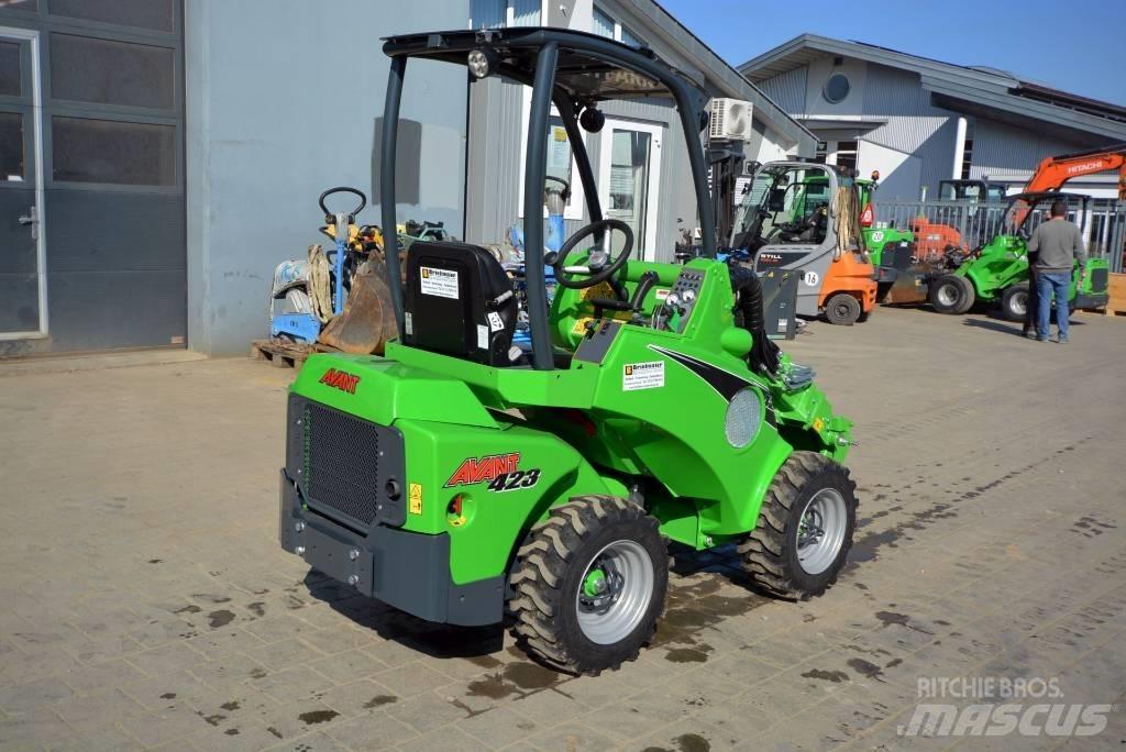 Avant 423 Mini loaders