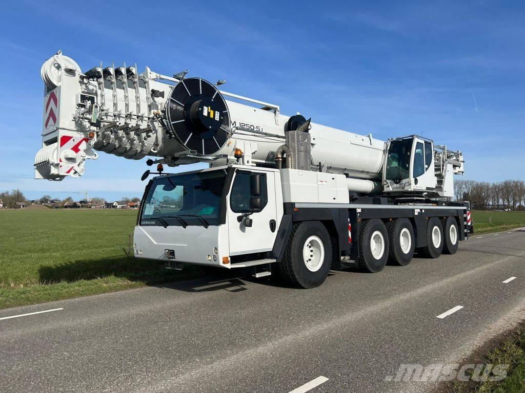 Liebherr LTM1250-5.1 All terrain cranes