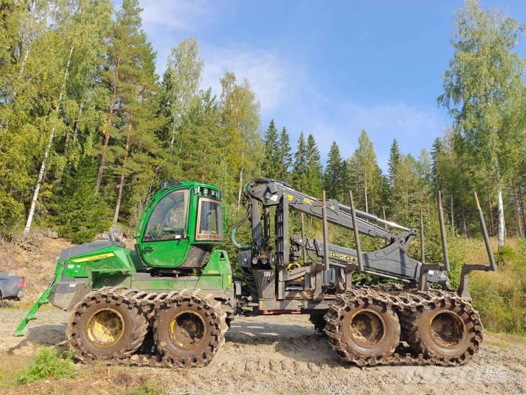 John Deere 1010 G Forwarders