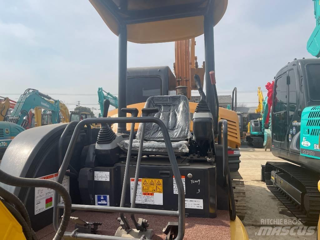 Komatsu PC 30 Mini excavators < 7t