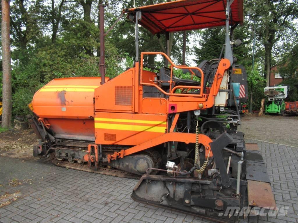 Demag DF 65 C  DF 115 Asphalt pavers