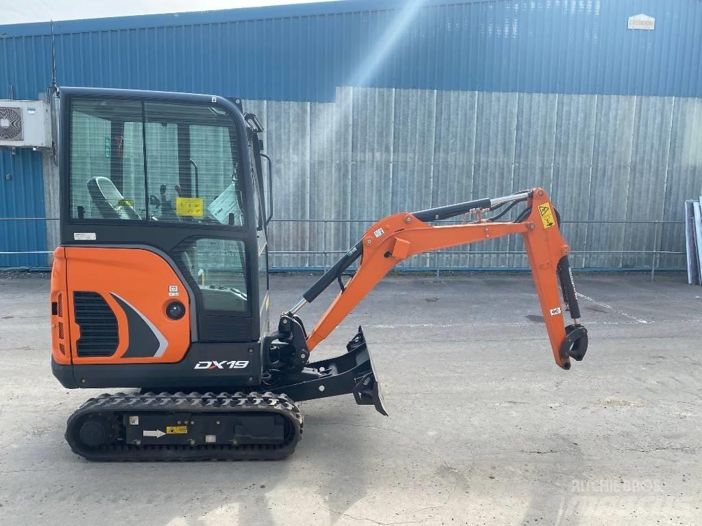 Doosan DX 19 Mini excavators < 7t