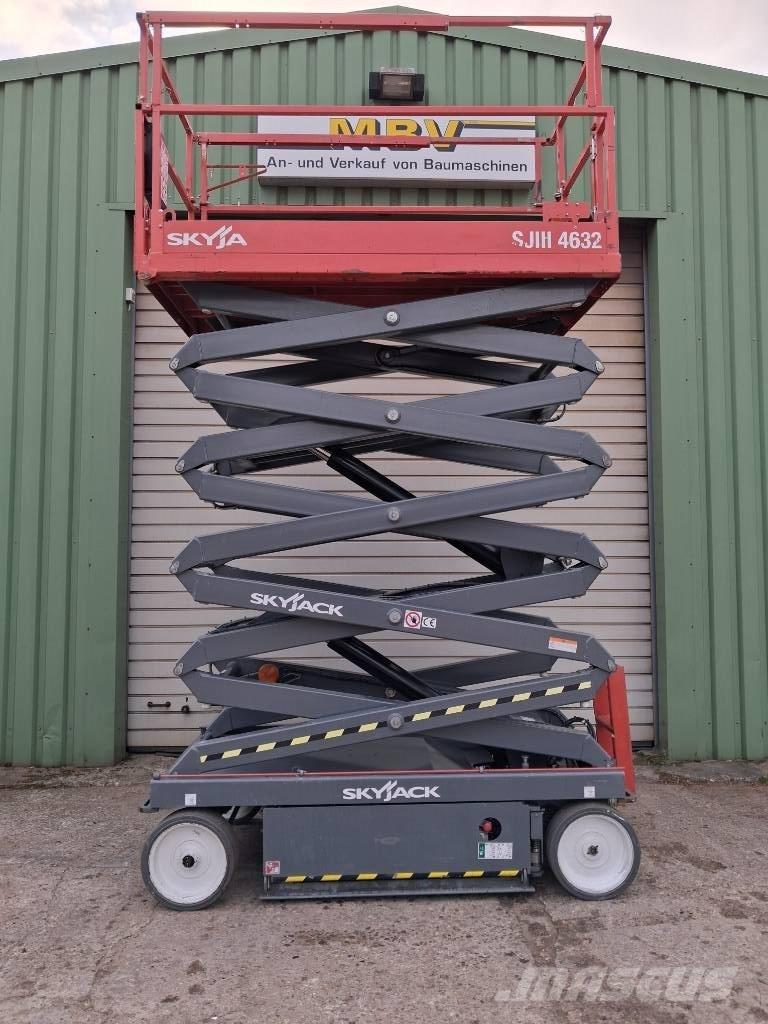 SkyJack SJ III 4632 Scissor lifts