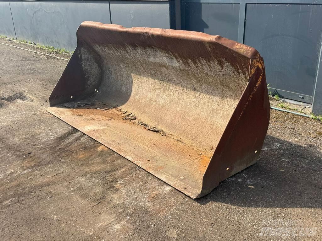  Onbekend WG-2400 Buckets