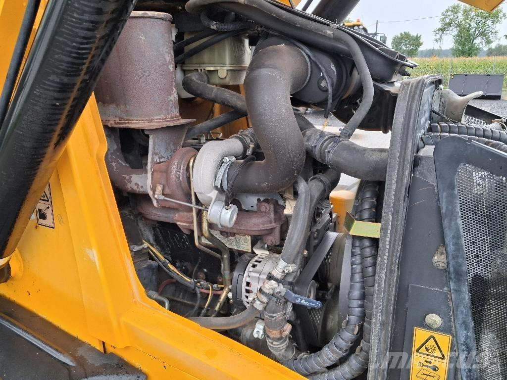 JCB 3 CX TLB's