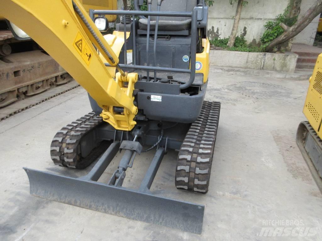 Komatsu PC 18 Mini excavators < 7t