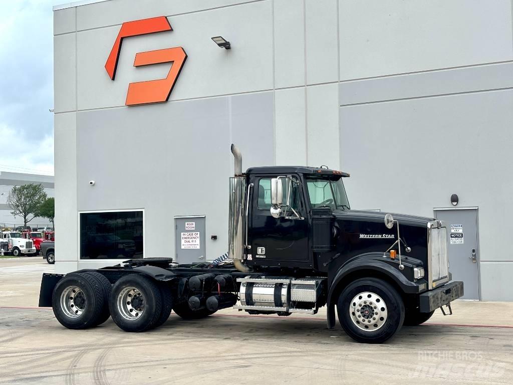Western Star 4900 Truck Tractor Units