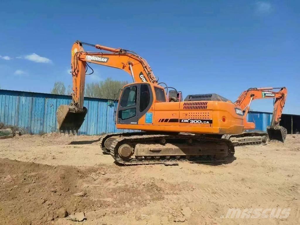 Doosan DX300LC-9 Crawler excavators