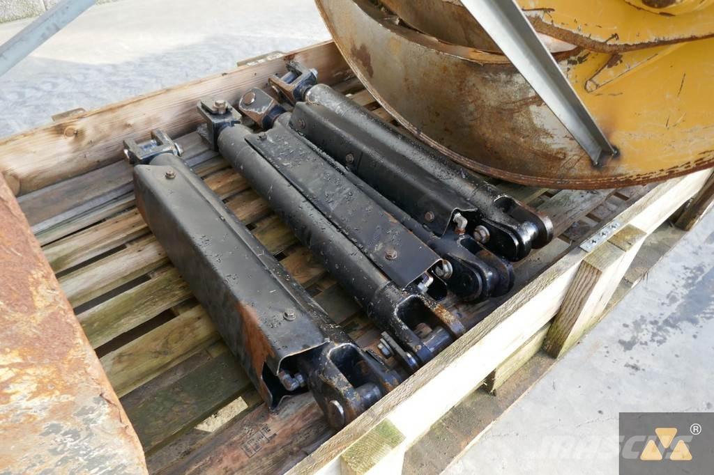 CAT 525D Grapple Other components