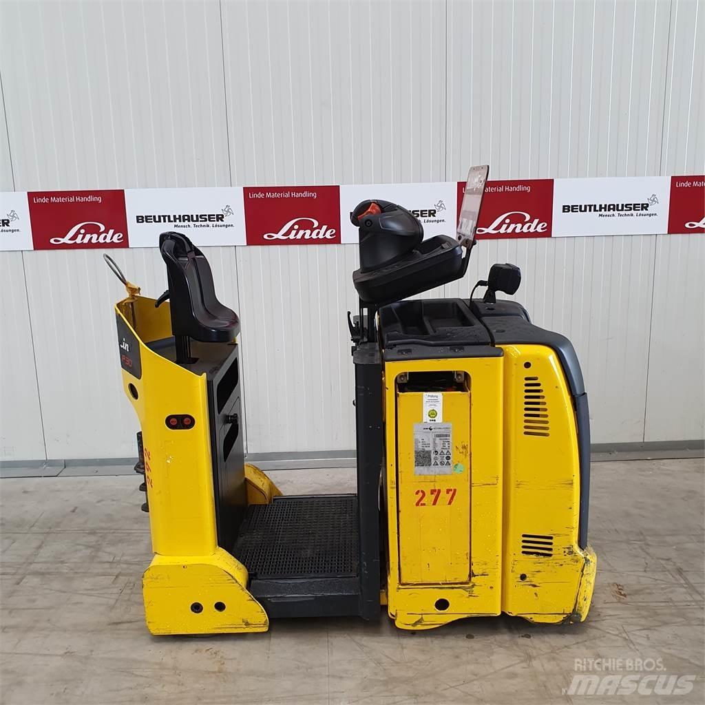 Linde P30C Towing truck