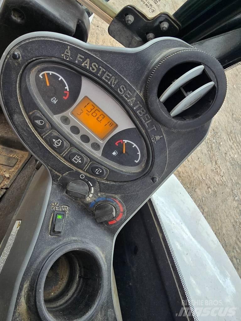 Bobcat E35 Mini excavators < 7t