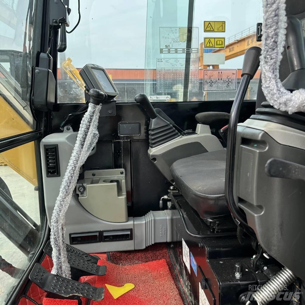 CAT 305.5 Mini excavators < 7t