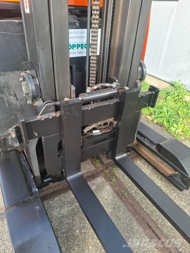 BT RR E 140 Reach truck