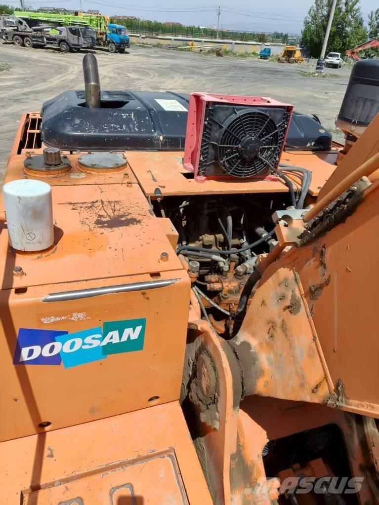 Doosan DH210W-7 Wheeled excavators