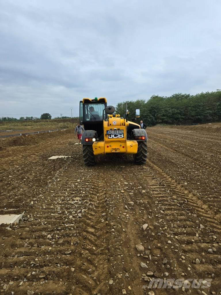 JCB 535-140 Telescopic handlers