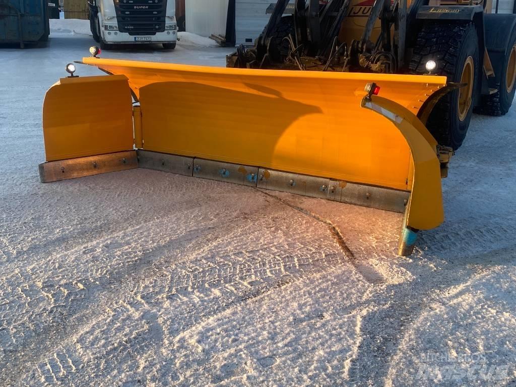  NMS U-Plog-4,80 4.80 Ploughs