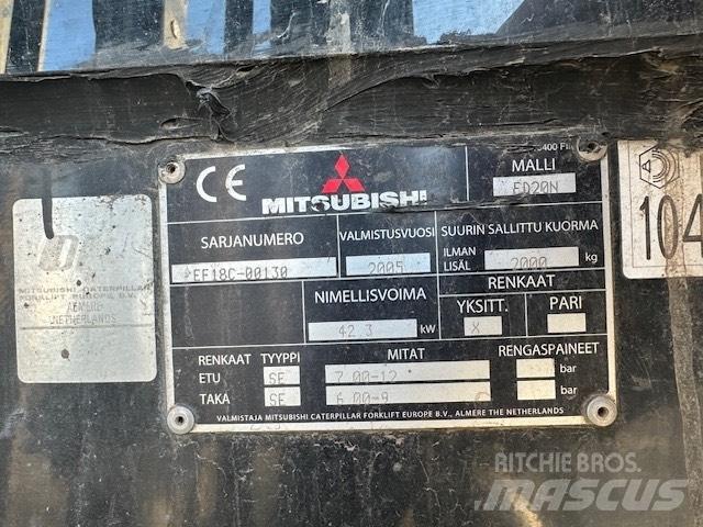 Mitsubishi FD 20 N Diesel trucks