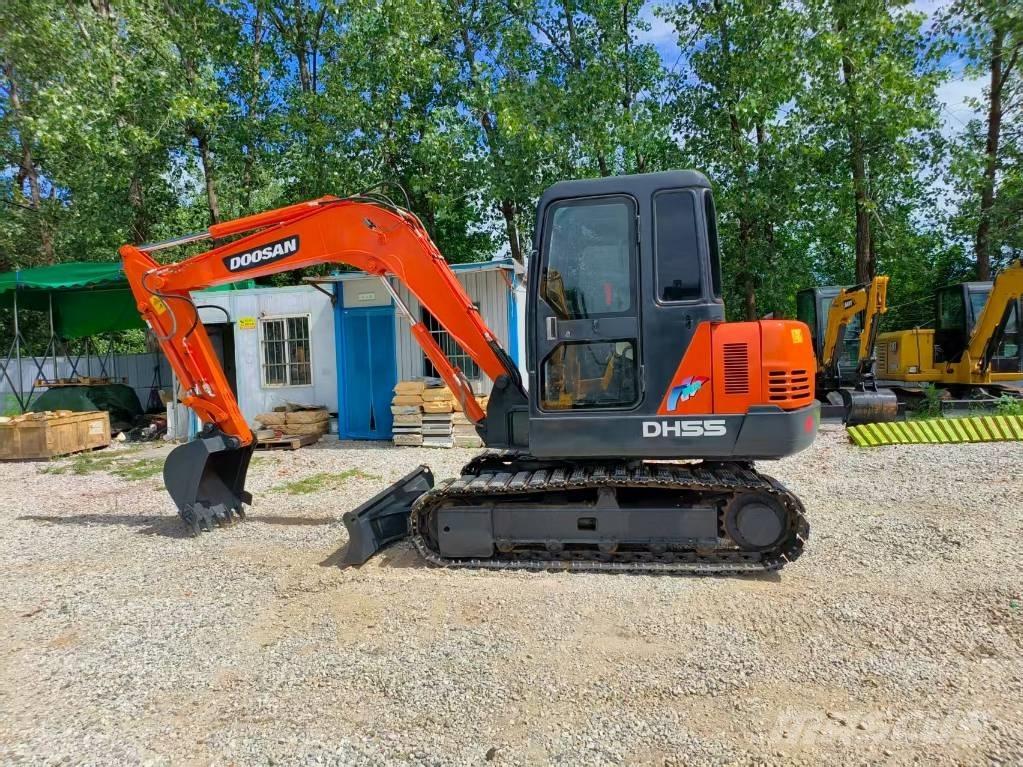 Doosan DH 55 Mini excavators < 7t