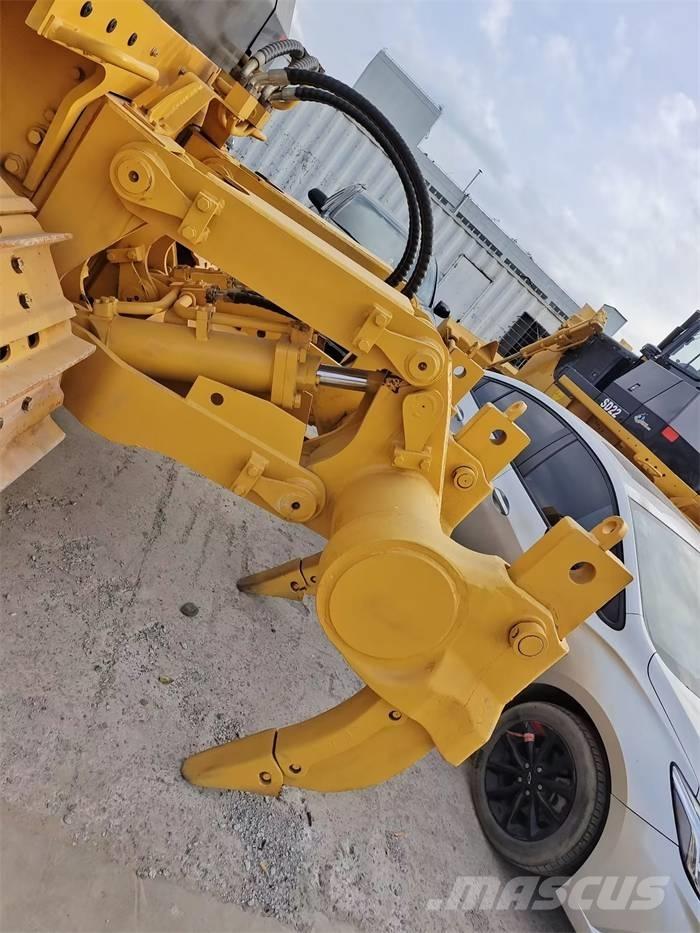 Shantui SD 16 Crawler dozers