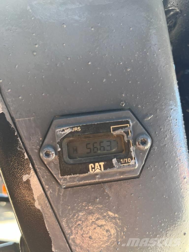 CAT 246 Skid steer loaders