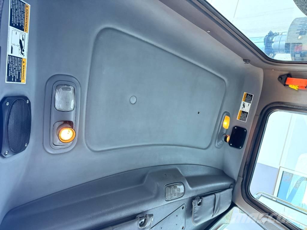 Peterbilt 357 Demountable trucks