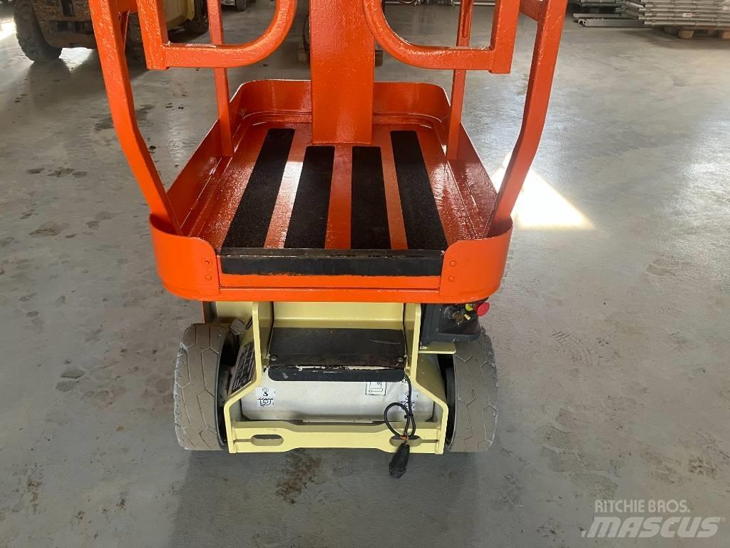 JLG 1230 ES Vertical mast lifts