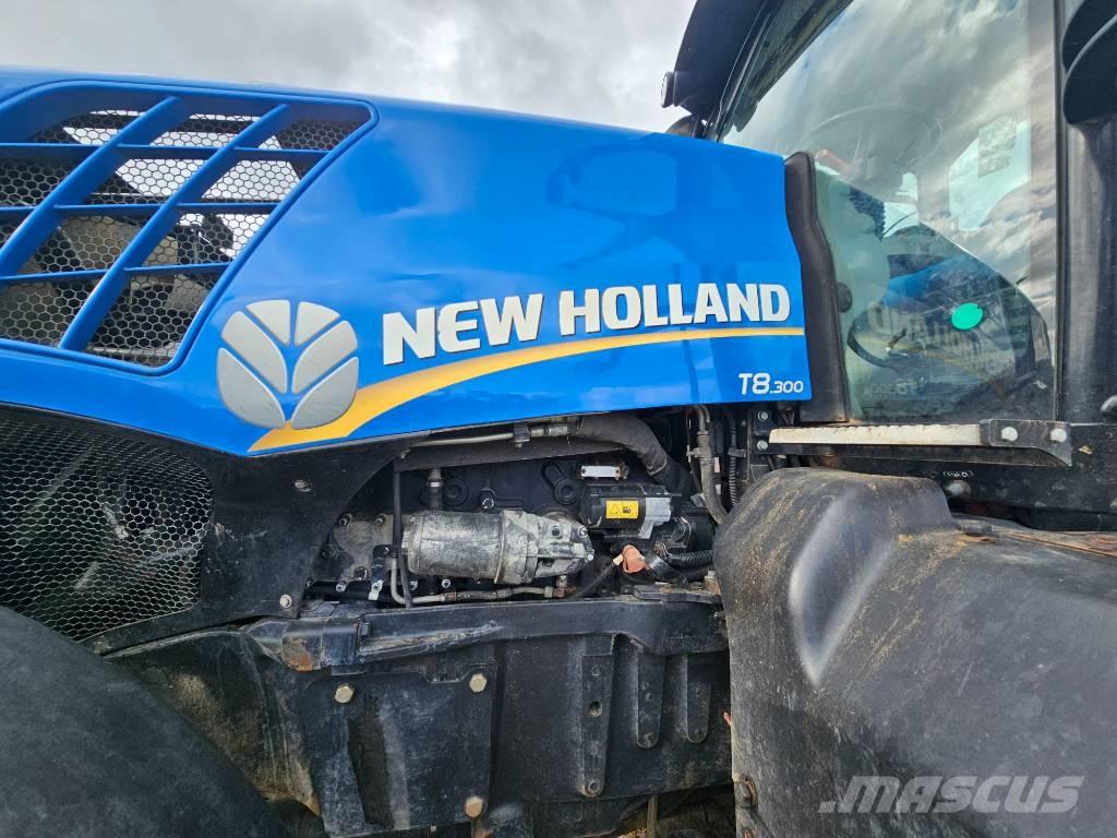 New Holland T 8.300 Tractors