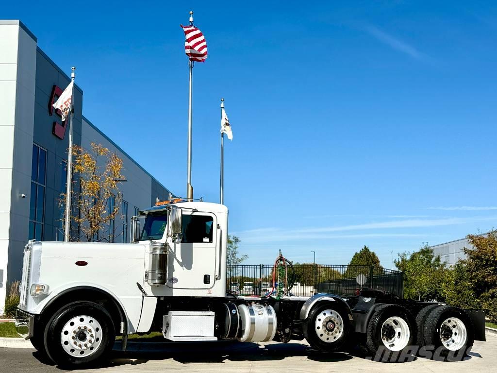 Peterbilt 389 PRIDE Truck Tractor Units
