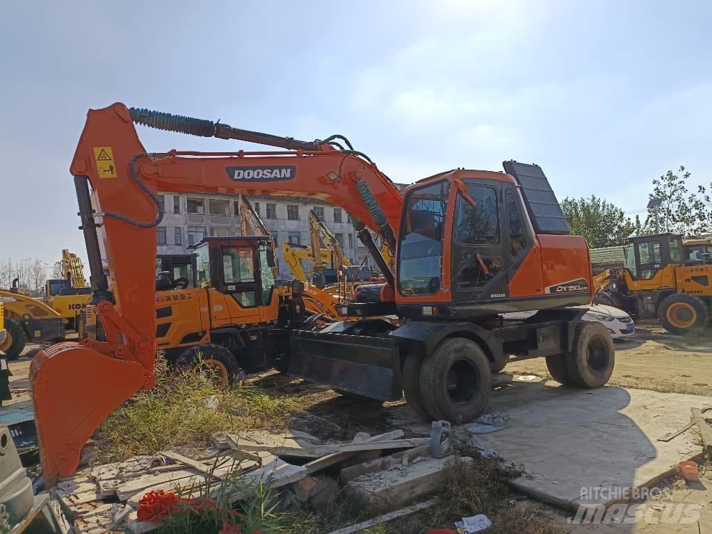 Doosan DH 150 W-7 Wheeled excavators